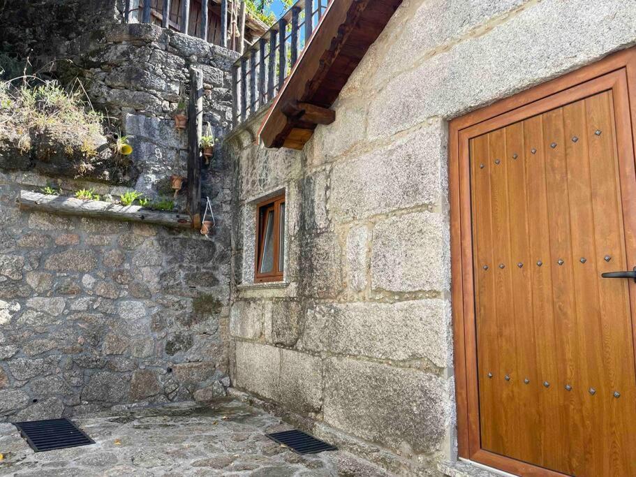 Petra'S House Geres Villa Exterior foto